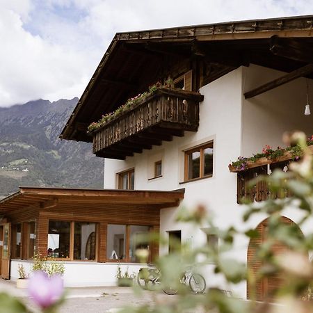 Schoene Wohnung Am Stadtrand Von Meran Valentinhof Eksteriør billede